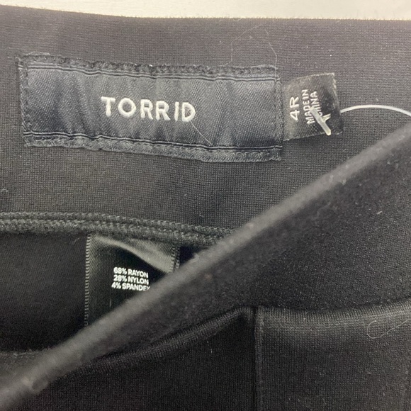 Torrid Plus Size Pants Size 4X, 4R, 4 26 Black NWT Women’s - Picture 9 of 12